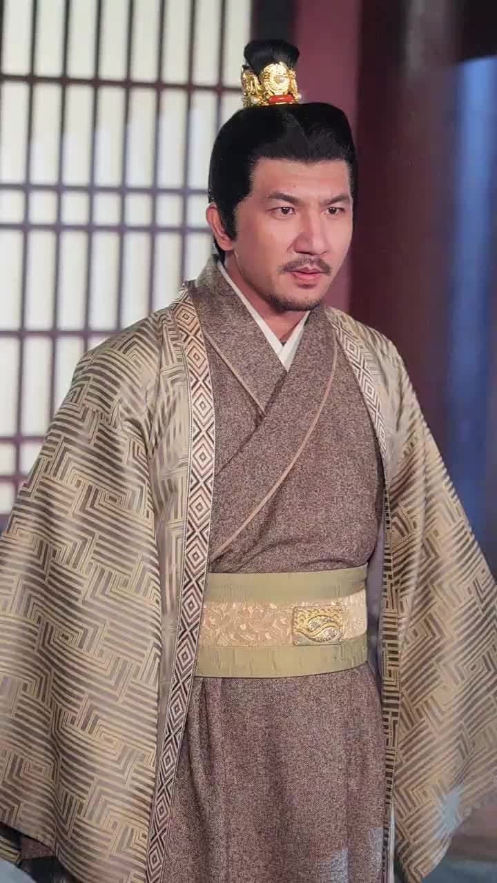 Her Dreams Saved His Crown - Episode 72