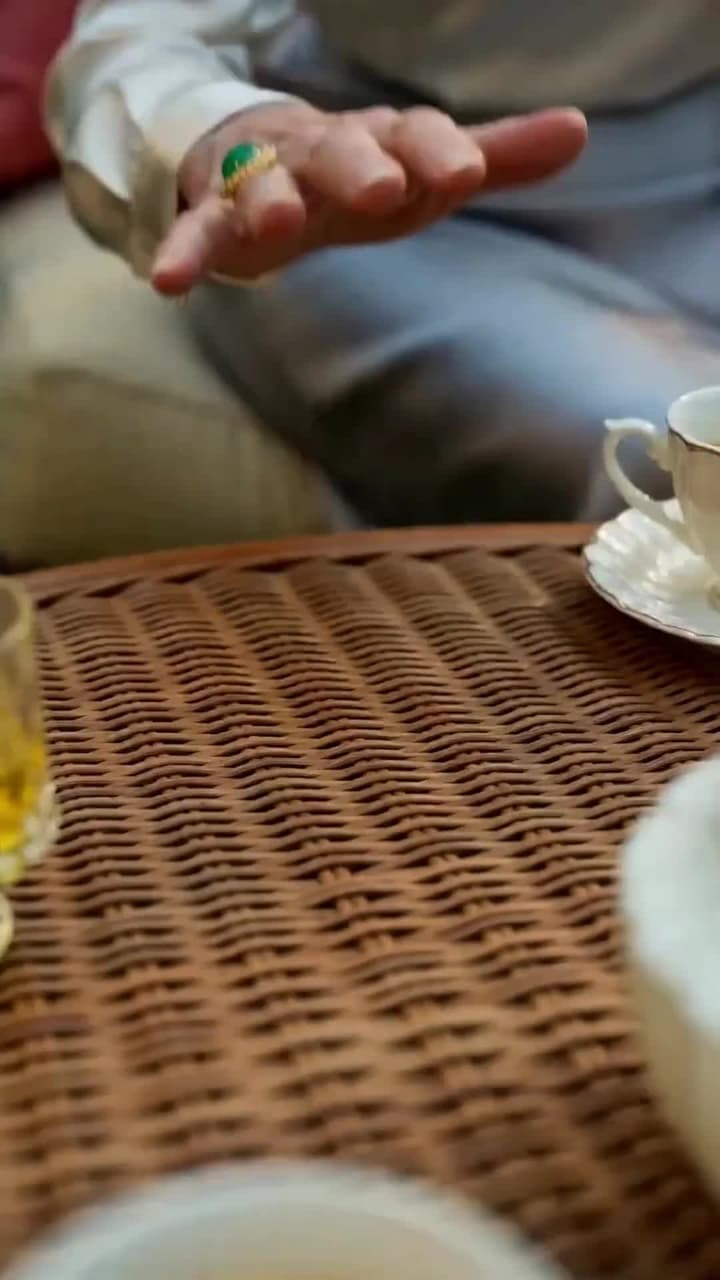 هرب مع أطفاله الثمانية - Episode 6