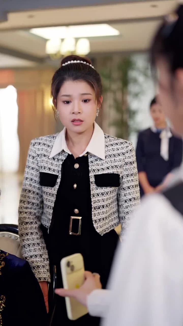 真千金被趕出門,植物人寵壞 - Episode 10