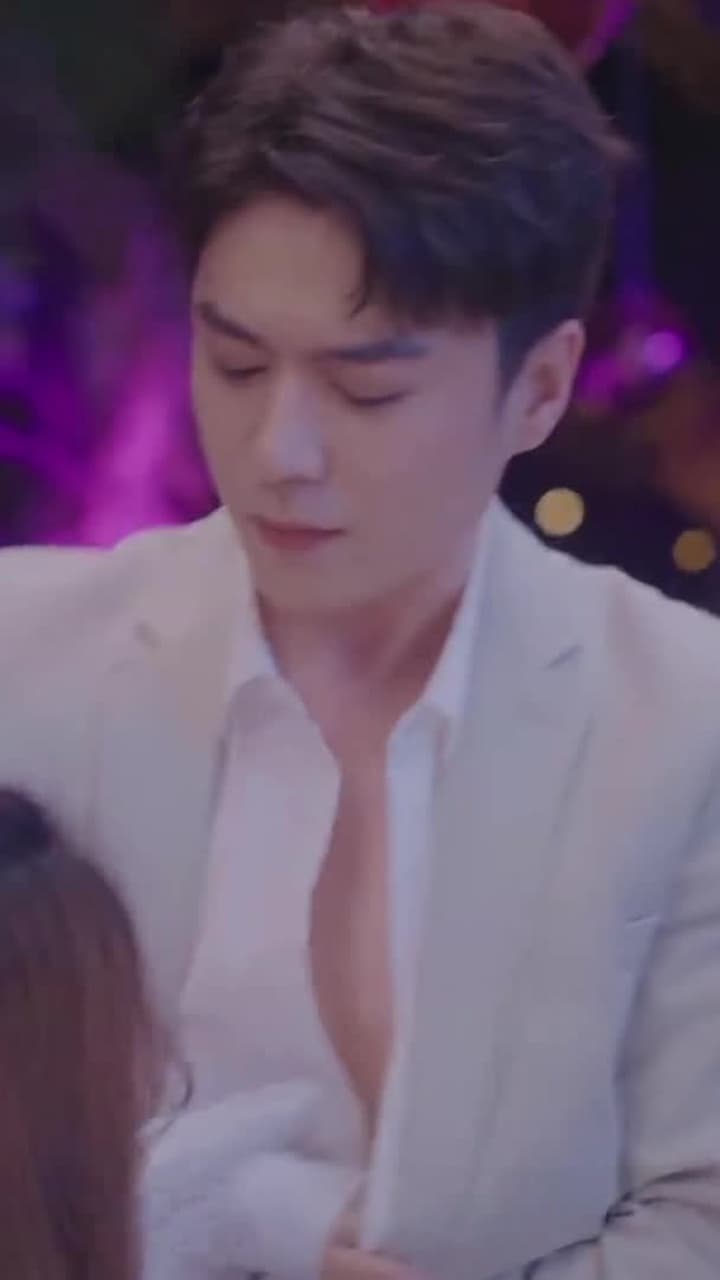ใครขโมยจูบแรกของฉัน - Episode 9